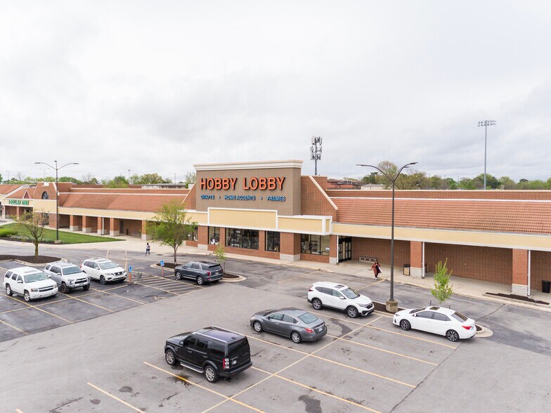 More Photos Of 11528-11570 W 95th St, Overland Park Unknown For Lease