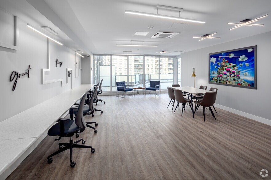 More Photos Of 5 Zappacosta Dr, Toronto Apartments For Lease