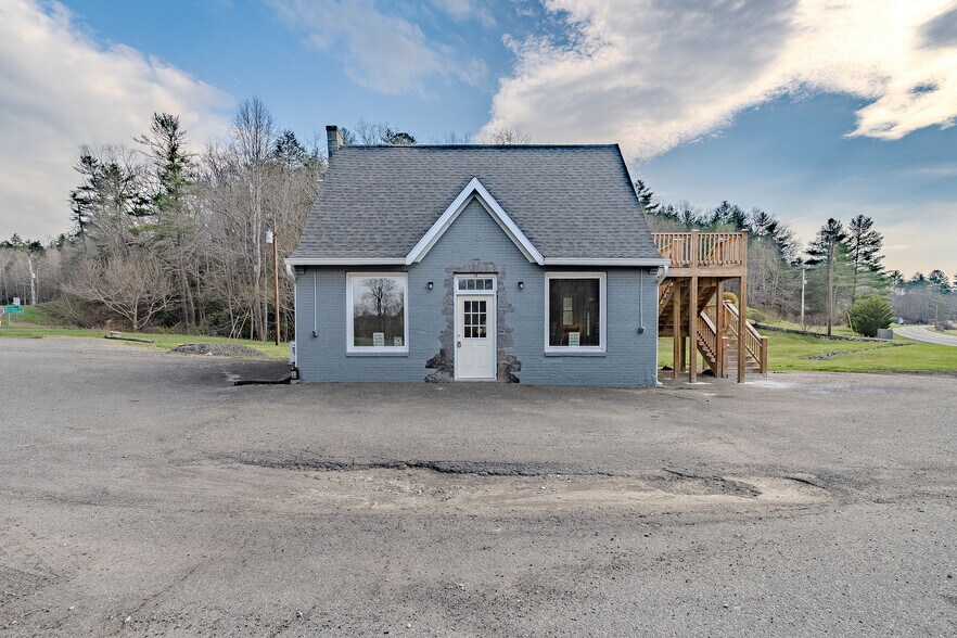 Primary Photo Of 12 Scenic Rd, Fries General Retail For Sale