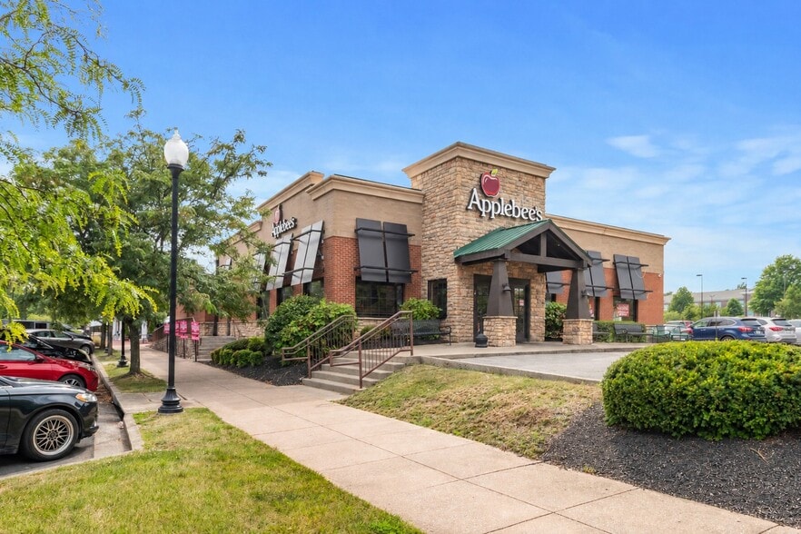 Primary Photo Of 1761 Sharkey Way, Lexington Restaurant For Sale