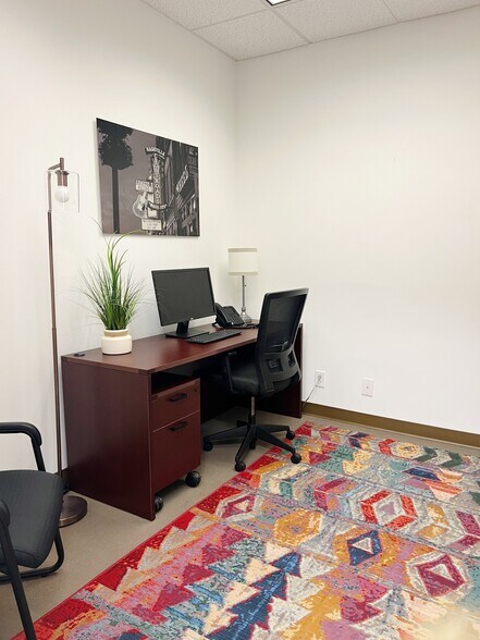 More Photos Of 4235 Hillsboro Pike, Nashville Office For Sale