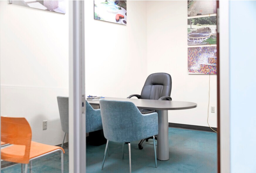 More Photos Of 4500 Blalock Rd, Houston Flex For Lease