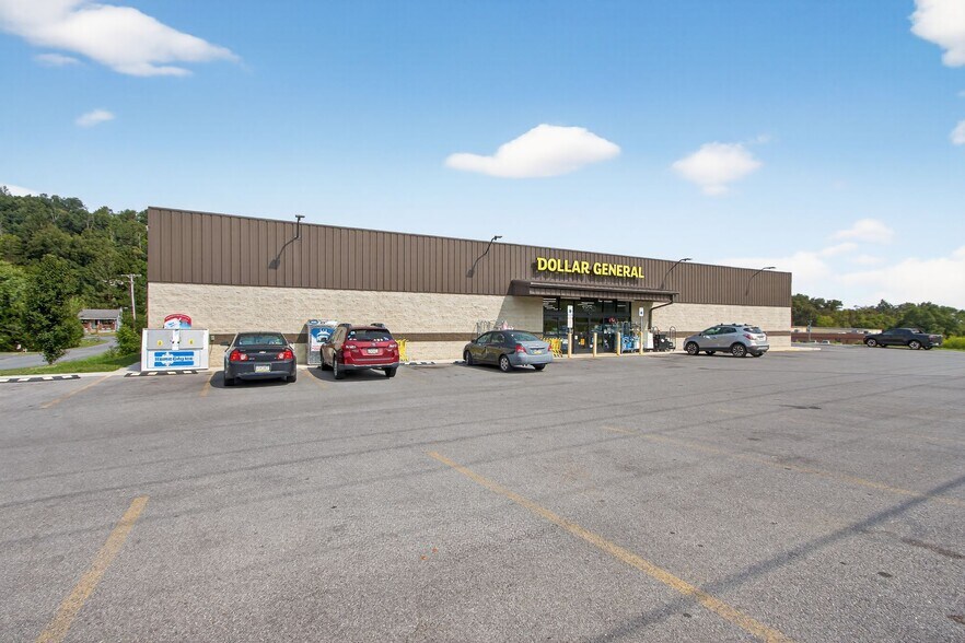 Primary Photo Of 1969 US Hwy 522 N, Lewistown Freestanding For Sale