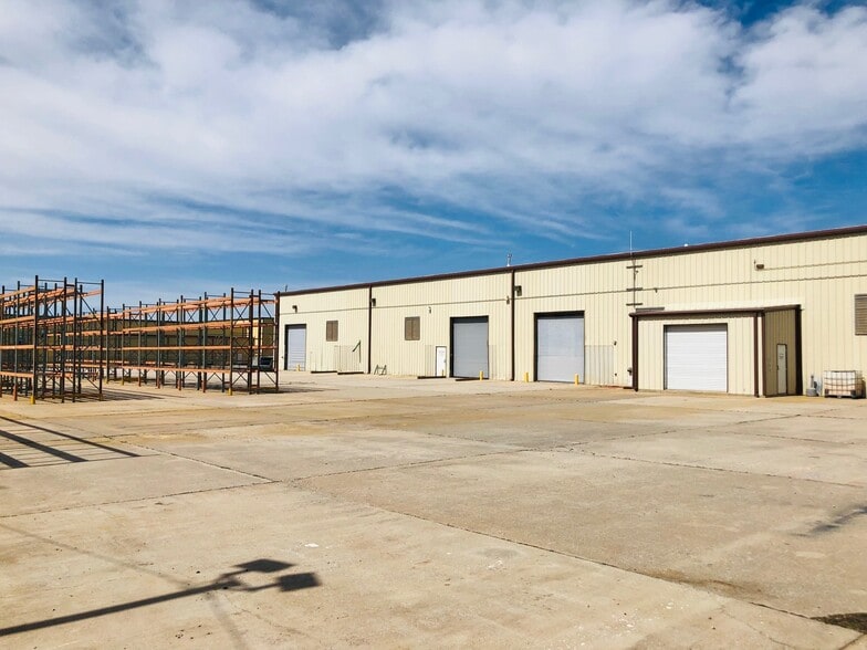 More Photos Of 5353 S Hattie Ave, Oklahoma City Manufacturing For Lease