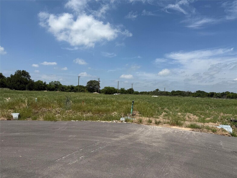More Photos Of TBD Yawney Dr, Lipan Land For Sale