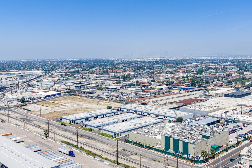 More Photos Of 4901 Patata St, Cudahy Unknown For Lease