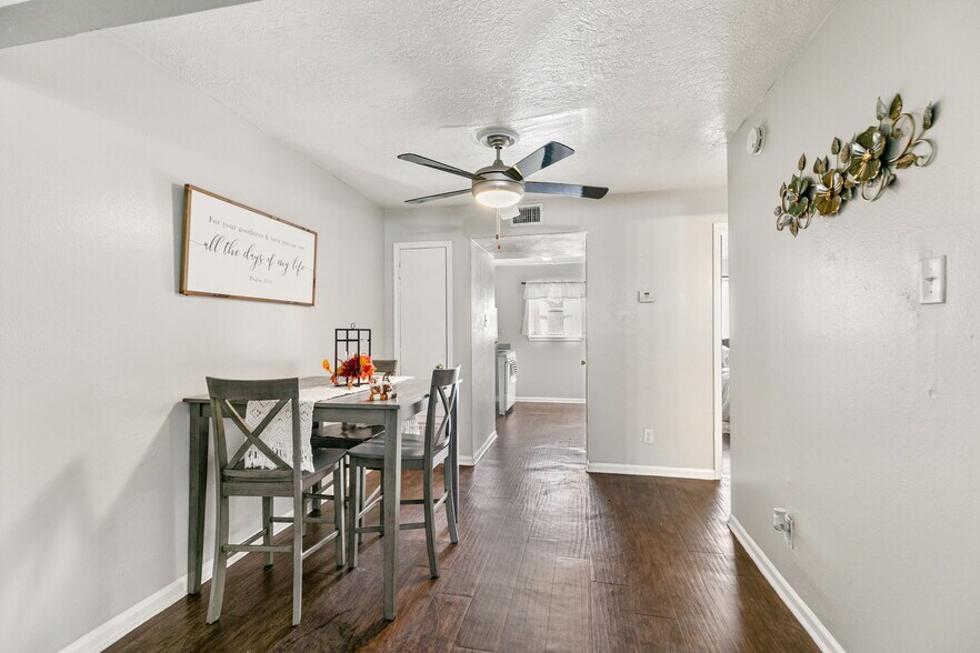 More Photos Of 8800 Gulf Fwy, Houston Apartments For Sale