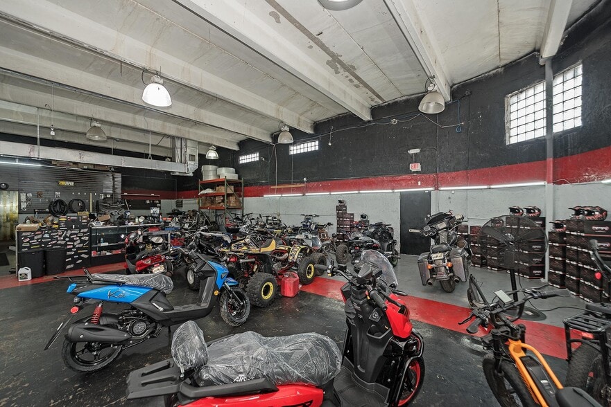 More Photos Of 14532 NW 26th Ave, Opa-locka Warehouse For Sale