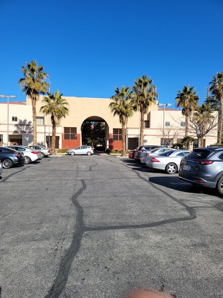 More Photos Of 44725 10th St W, Lancaster Medical For Sale