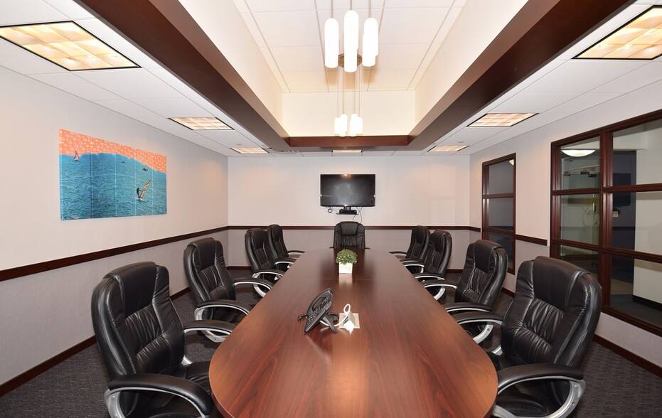 More Photos Of 25 Melville Park Rd, Melville Office For Sale