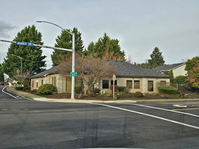 More Photos Of 4300-4310 Cherry Ave NE, Keizer Office For Lease