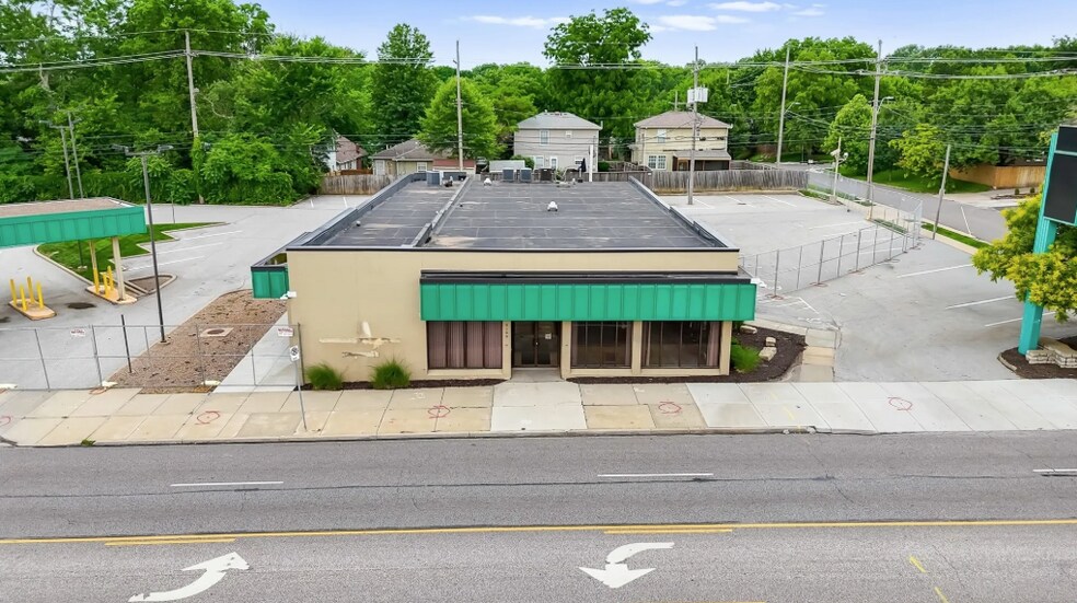 Primary Photo Of 6100 Troost Ave, Kansas City Storefront Retail Office For Sale