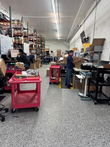 More Photos Of 180 W 900 N, Springville Warehouse For Lease