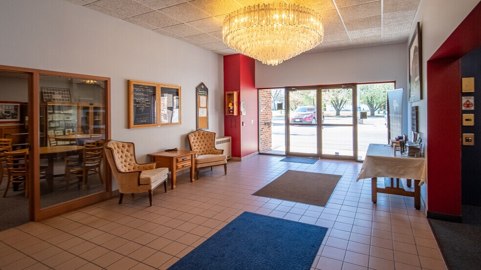More Photos Of 2002 2nd St SW, Rochester Storefront Retail Office For Sale