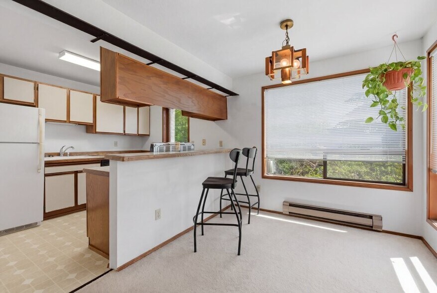 More Photos Of 1700 64th St NW, Seattle Apartments For Sale