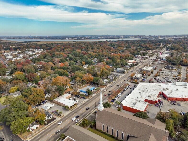 More Photos Of 932 Savannah Hwy, Charleston Freestanding For Lease