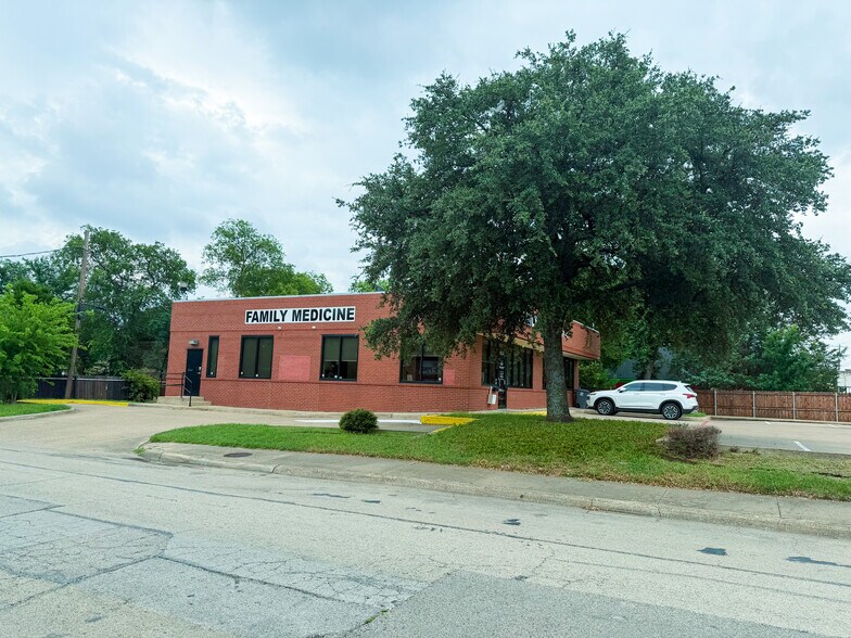 More Photos Of 3946 S Buckner Blvd, Dallas Office For Lease