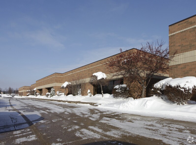 More Photos Of 1531 Boettler Rd, Uniontown Flex For Lease