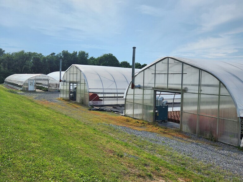 More Photos Of 1420 Connors Rd, Baldwinsville Specialty For Sale