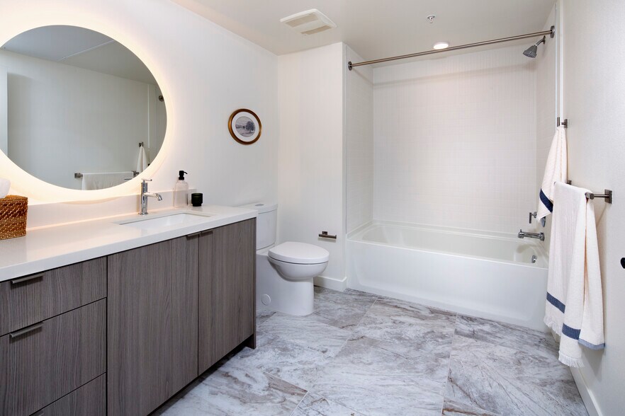 More Photos Of 988 S Manhattan Pl, Los Angeles Multifamily For Sale