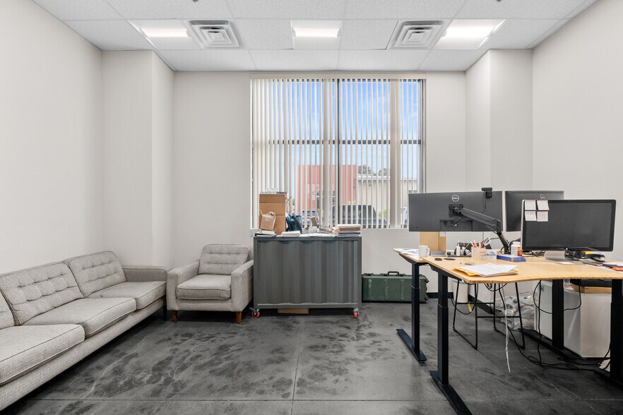 More Photos Of 2247 S Depot St, Santa Maria Office For Sale