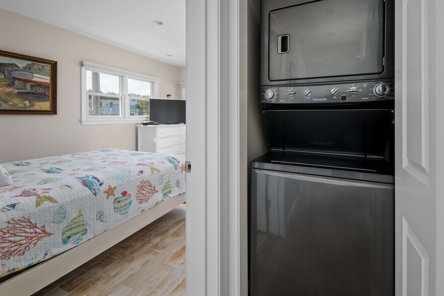 More Photos Of 3 Harbor Lane, Ogunquit Apartments For Sale