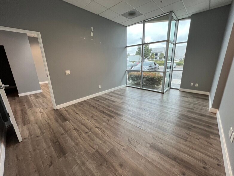 More Photos Of 7950 Cherry Ave, Fontana Light Distribution For Lease