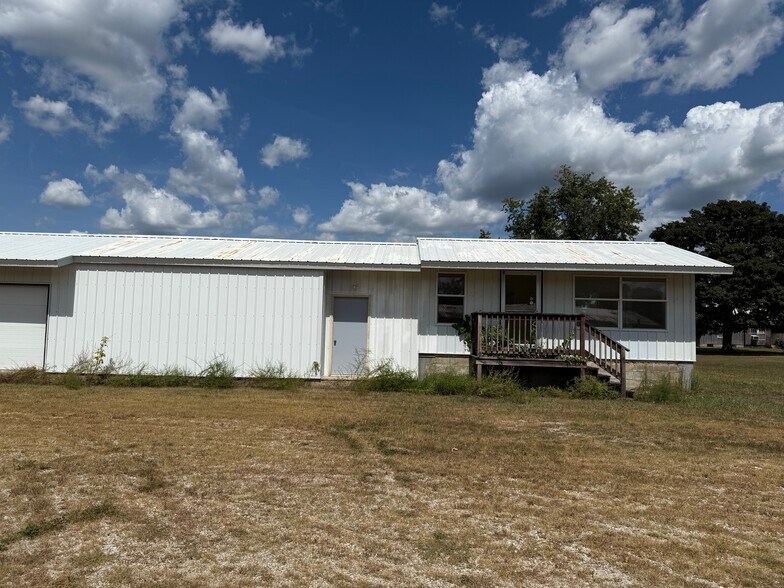 More Photos Of 18 Broadway st, Herrick Flex For Sale