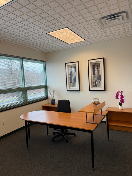 More Photos Of 4203 Route 66, Apollo Storefront Retail Office For Lease