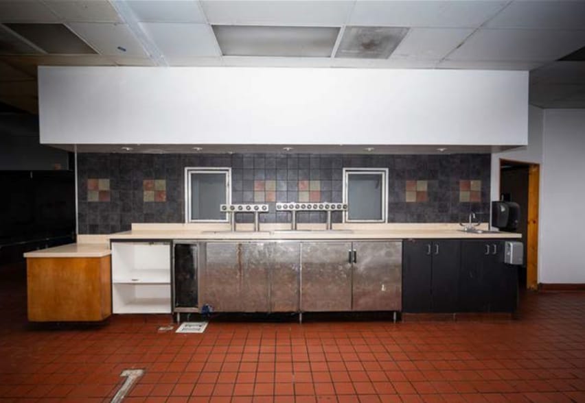 More Photos Of 1221-1231 Garnet Ave, San Diego Storefront For Lease