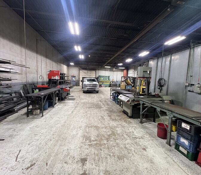 More Photos Of 110 Division St, Manchester Manufacturing For Sale