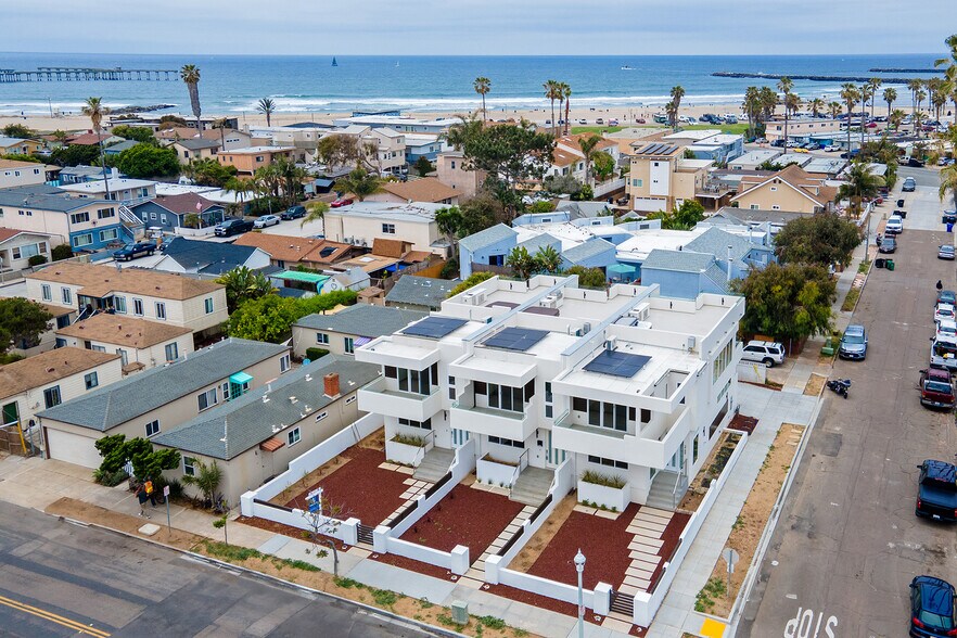 More Photos Of 2158 & 2166 Abbott st, San Diego Apartments For Sale