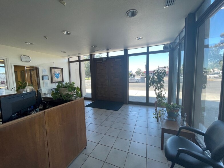 More Photos Of 200 W Harding Way, Stockton Office For Lease