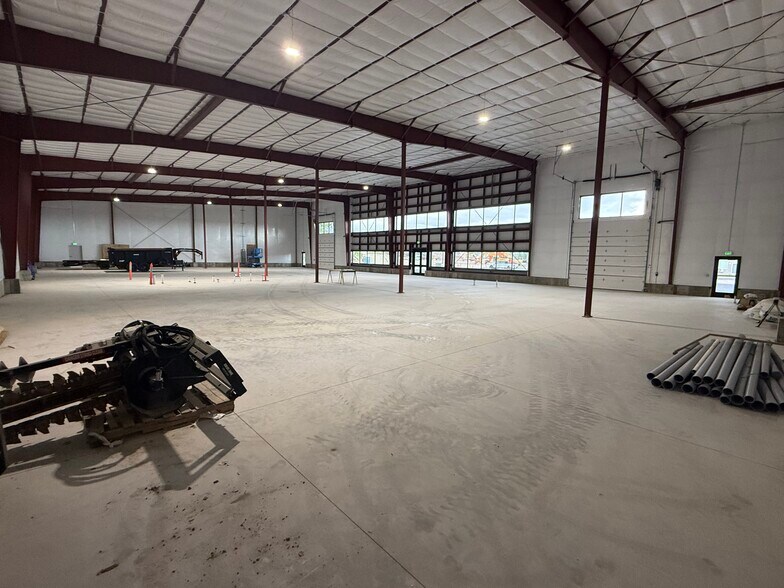 More Photos Of 1750 1700 S, West Haven Industrial For Lease