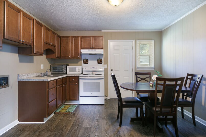More Photos Of 1043-1053 Rulnick St, Fayetteville Apartments For Sale