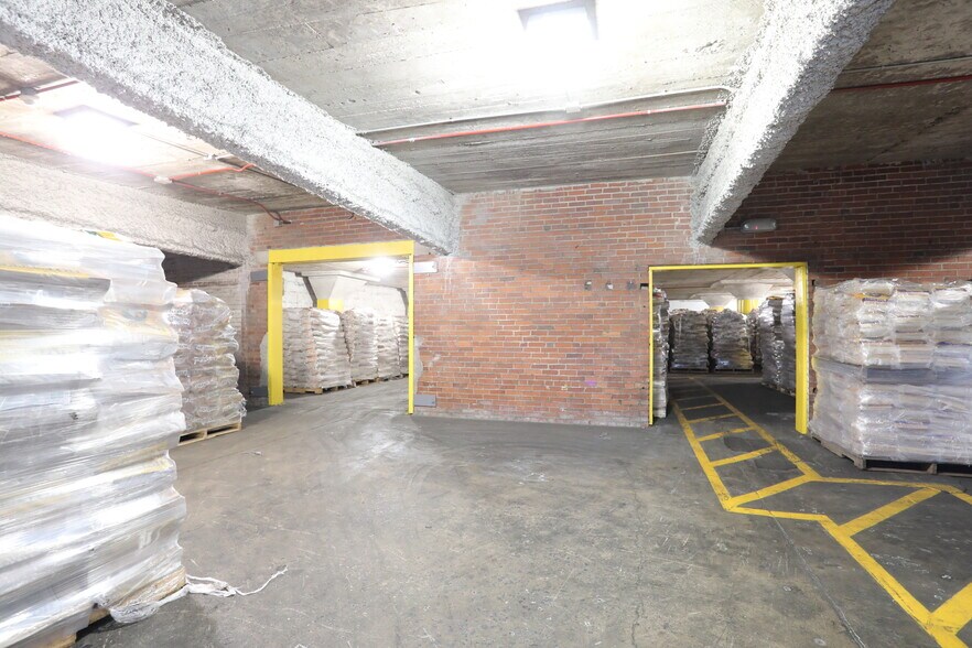 More Photos Of 50 Kennedy St, Chambersburg Warehouse For Sale