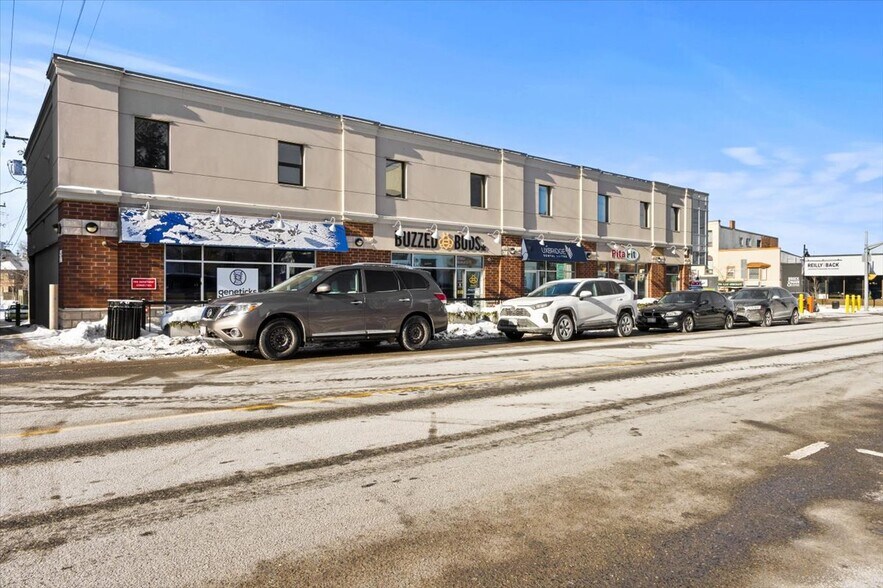 More Photos Of 2 Brock St W, Uxbridge Storefront Retail Office For Lease
