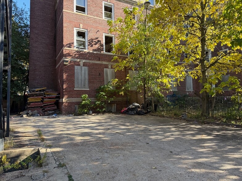 More Photos Of 536-540 Central Ave, Newark Apartments For Lease
