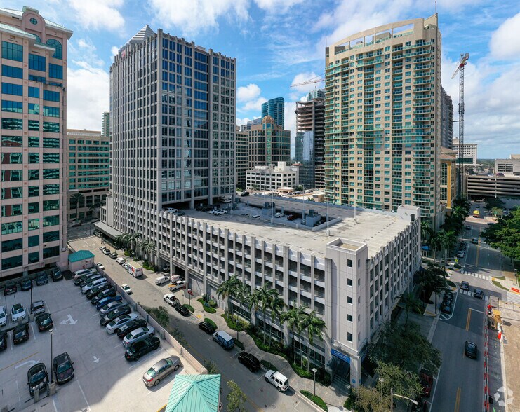 More Photos Of 401 E Las Olas Blvd, Fort Lauderdale Office For Lease