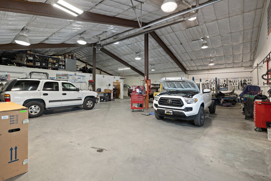 More Photos Of 303 N Wenas St, Ellensburg Service For Lease