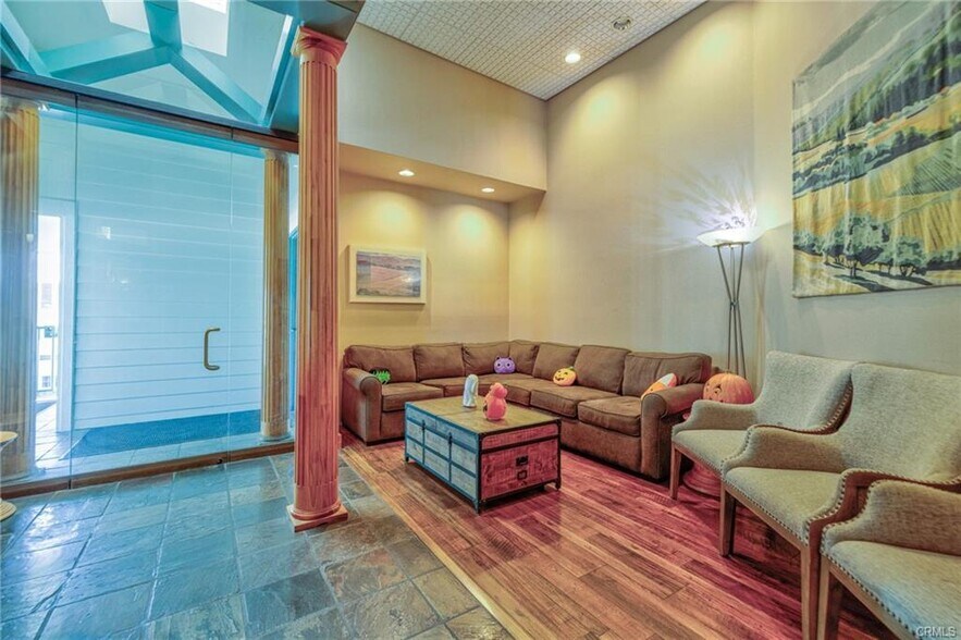 More Photos Of 16336 Whittier Blvd, Whittier Medical For Sale