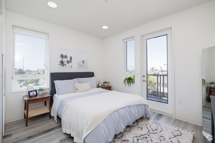 More Photos Of 2911 Adams Ave, San Diego Apartments For Lease