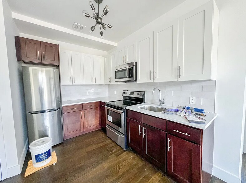 More Photos Of 55 Stanhope St, Brooklyn Apartments For Sale