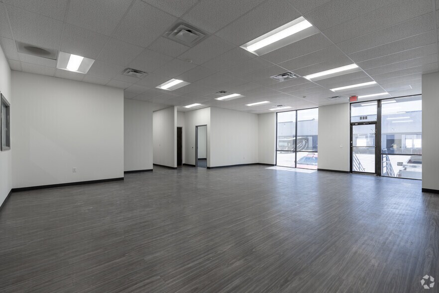 More Photos Of 754 Port America Pl, Grapevine Unknown For Lease