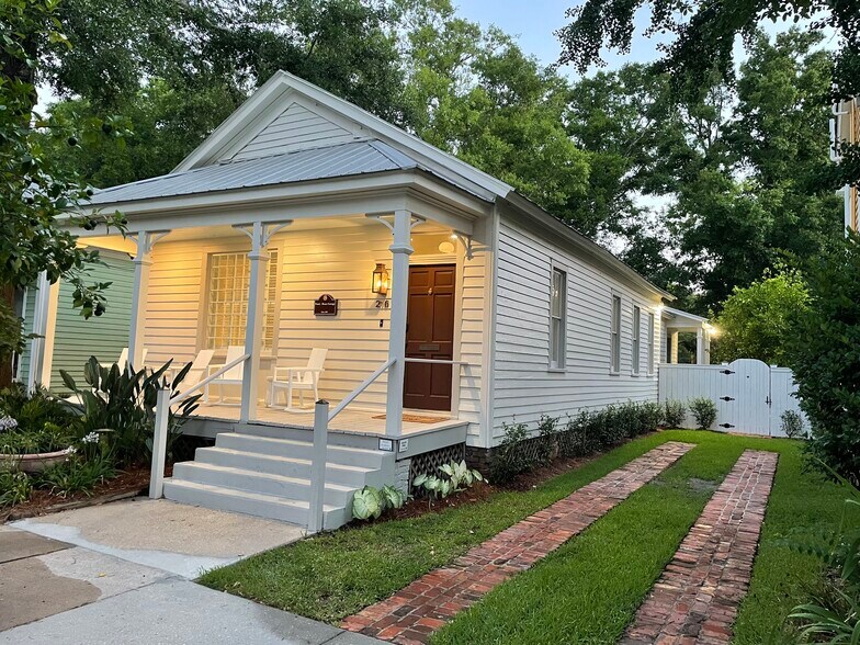 More Photos Of 216 Church St, Pensacola Office Residential For Sale