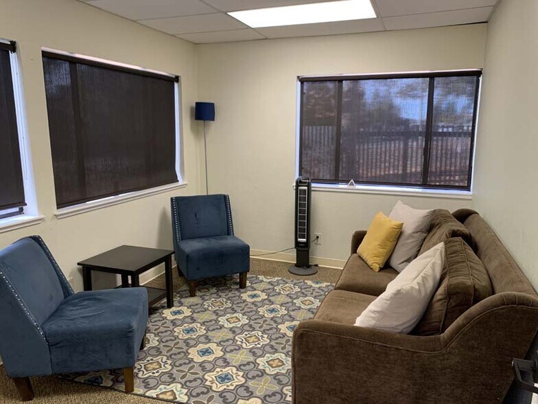 More Photos Of 101 Wikiup Dr, Santa Rosa Office For Lease