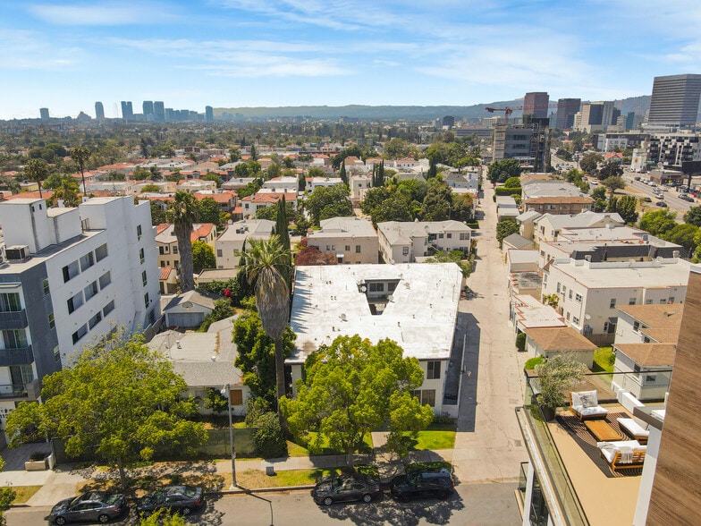 More Photos Of 1117 S Spaulding Ave, Los Angeles Apartments For Sale