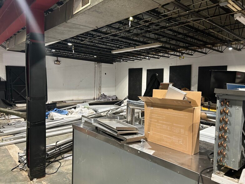 More Photos Of 806-818 N West St, Raleigh Warehouse For Lease
