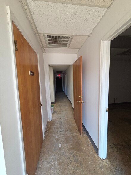 More Photos Of 750 Baconsfield Dr, Macon-Bibb Light Manufacturing For Lease