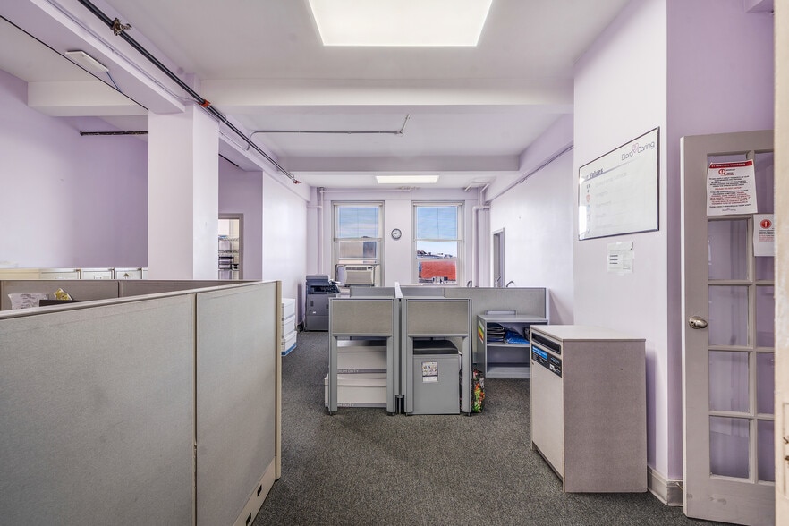 More Photos Of 313 State St, Perth Amboy Office Residential For Lease